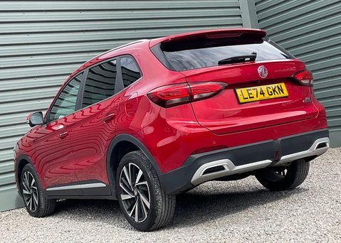 MG ZS 1.5 HYBRID+ TROPHY 14