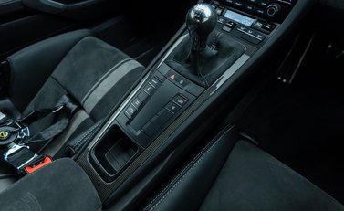 Porsche 911 GT3 (991.2) 24
