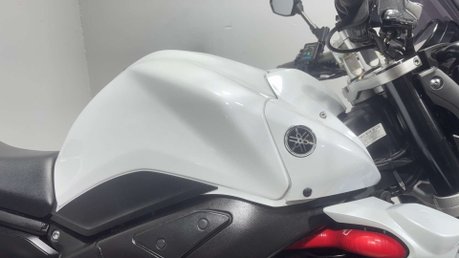 Yamaha FZ1 FAZER 2011 ONLY 19K VERY CLEAN 1000CC NAKED MOT SERVICED 29