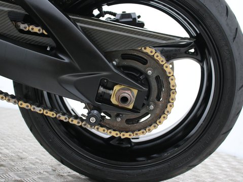 Suzuki GSX1300 B-King GSX 1300 23