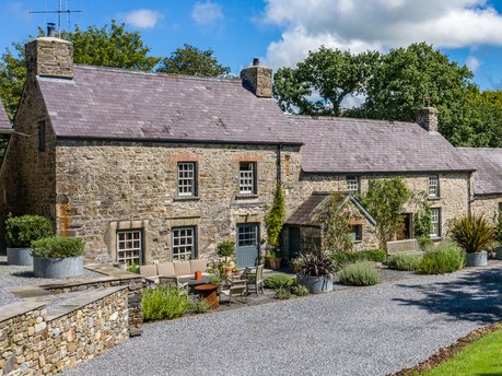 Rural charm with 21st century style