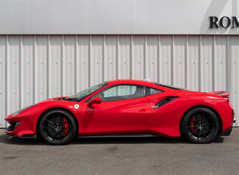 Ferrari 488 Pista 2