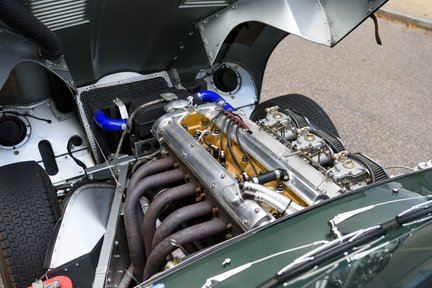 Jaguar E-Type Lightweight 15