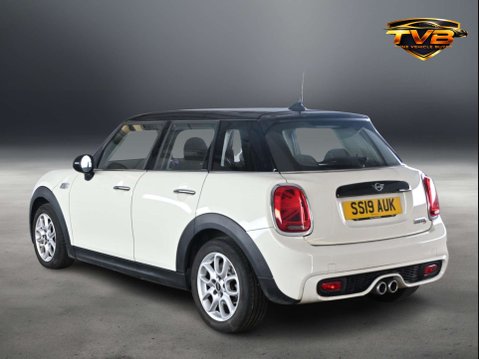 Mini Hatch 2.0 Cooper S Classic 5dr - NATIONAL DELIVERY* 4