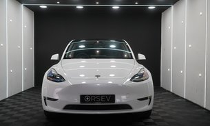Tesla Model Y LONG RANGE AWD Now with GROK AI 1 Owner Comfort Suspension Pano roof VAT Q 9