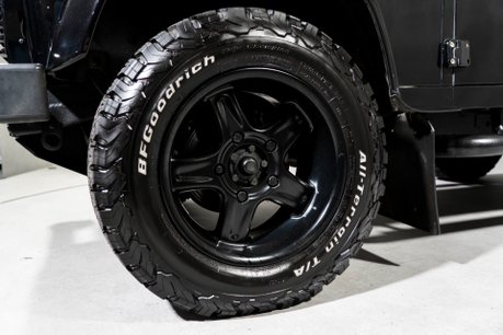 Land Rover Defender 90 TD XS STATION WAGON. TWISTED EDITION. TWISTED UPGRADES. HEATED SEATS. 47