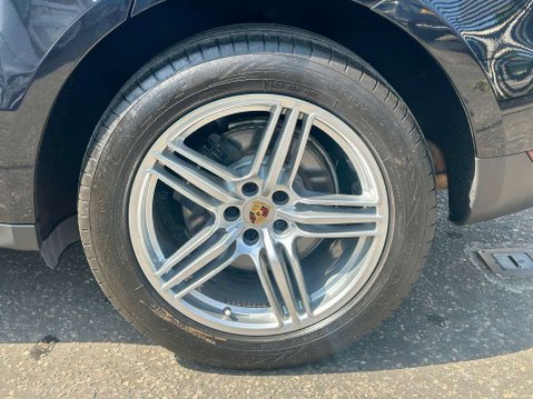 Porsche Macan 2.0T SUV 5dr Petrol PDK 4WD (s/s) (252 ps) 88