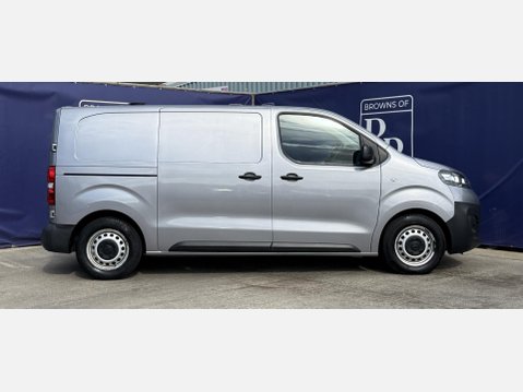 Vauxhall Vivaro 3100 75kWh Dynamic Panel Van 6dr Electric Auto L1 H1 (7.4kW Charger) (136 p 3
