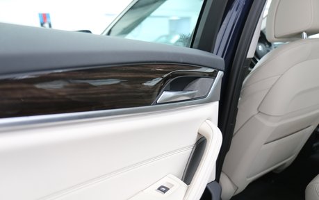 BMW 5 Series 530d xDrive SE MHEV - Nappa Leather, Comfort Plus Pack, Adaptive Cruise, HK 17