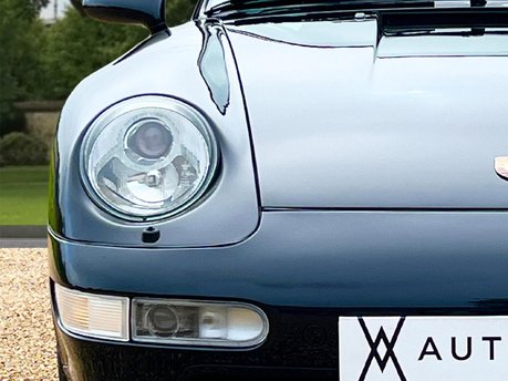 Porsche 911 CARRERA 4 16