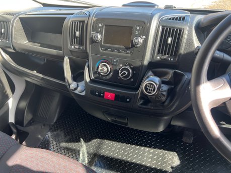 Peugeot Boxer BLUEHDI 333 L1H1 PROFESSIONAL P/V 5