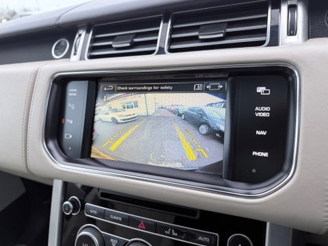 Land Rover Range Rover 3.0 TDV6 AUTOBIOGRAPHY 19