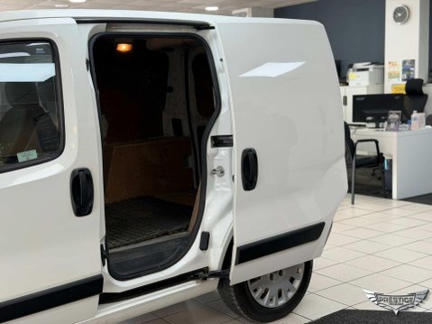 Fiat Fiorino 1.3 JTD Multijet II Cargo Car Derived Van 3dr Diesel Manual (119 g/km, 75 b 50