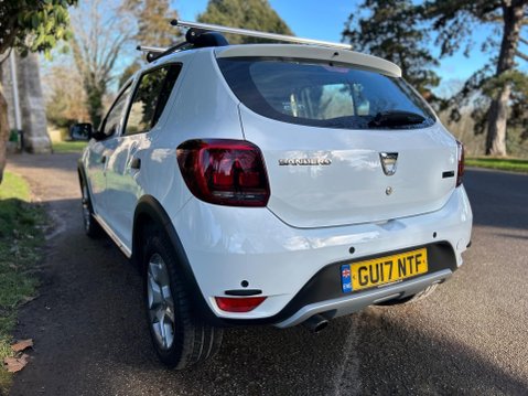 Dacia Sandero Stepway LAUREATE TCE 19
