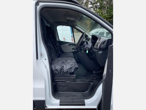 Renault Trafic 1.6 dCi ENERGY 29 Business LWB High Roof Euro 5 (s/s) 5dr 26