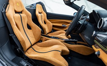 Ferrari F8 SPIDER 15