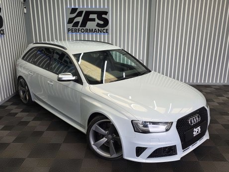 Audi RS4 4.2 FSI V8 Estate 5dr Petrol S Tronic quattro Euro 5 (450 ps) 39