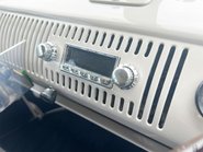 Volkswagen Campervan Split-Screen 53