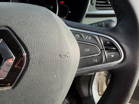 Renault Kadjar ICONIC TCE 21