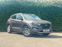 Hyundai TUCSON 2.0 CRDi SE Nav SUV 5dr Diesel Auto 4WD Euro 6 (136 ps) 29