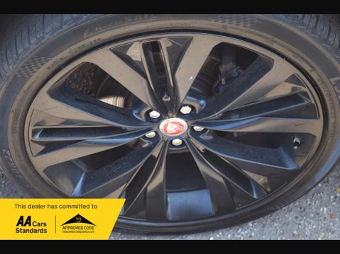 Jaguar F-Pace 2.0 F-Pace R-Sport AWD D Auto 4WD 5dr 25