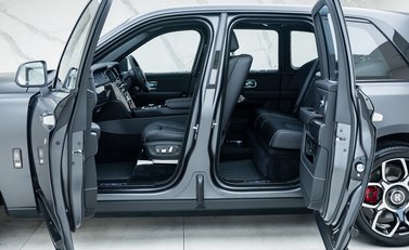 Rolls-Royce Cullinan Black Badge 20
