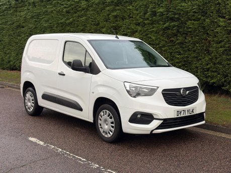 Vauxhall Combo 1.5 Turbo D 2300 Sportive L1 H1 Euro 6 4dr