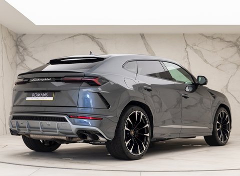 Lamborghini Urus 7
