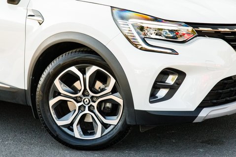 Renault Captur TECHNO E-TECH 11