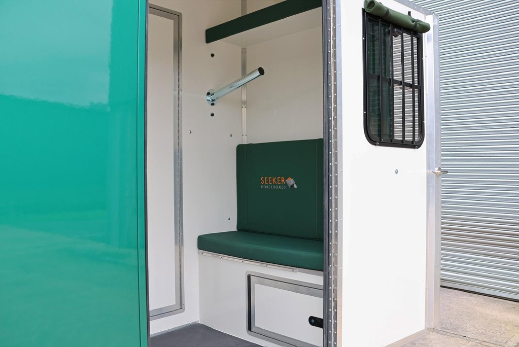 Vauxhall Movano BRAND NEW PRE REG DELIVERY MILES 3.5 TON HORSE BOX STALLION BUILT  18