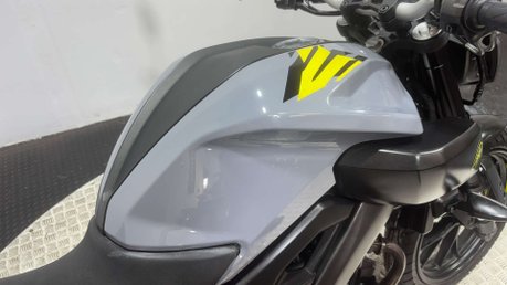 Yamaha MT-125 MT 125 2016 16K GPR EXHAUST NEW MOT SERVICED 125CC NAKED 40