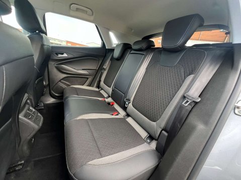Vauxhall Grandland X 1.2 Grandland X SRi Nav T Automatic 5dr - NATIONAL DELIVERY* 43