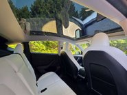 Tesla Model Y ModeL Y Long Range AWD 4WD 5dr 2