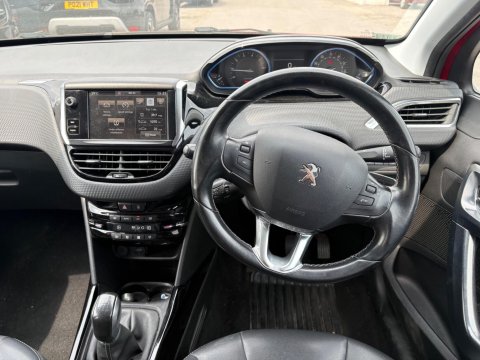 Peugeot 2008 PURETECH ALLURE 2