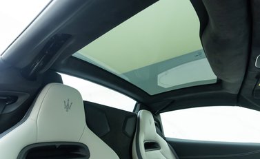 Maserati MC20 Cielo 23