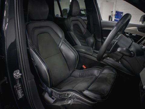 Volvo XC90 2.0 XC90 R-Design D5 PowerPulse AWD Auto 4WD 5dr 36