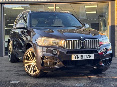 BMW X5 M50D 2