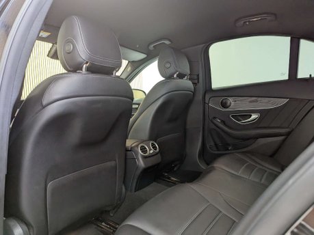 Mercedes-Benz C Class 2.0 C 220 AMG Line Premium D Auto 4dr 39