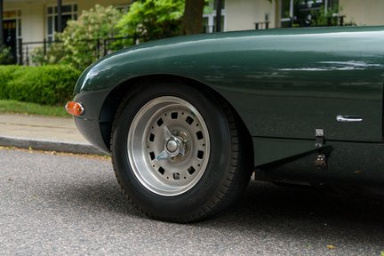 Jaguar E-Type 3.8 Semi Lightweight 13