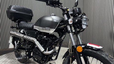 Lexmoto Tempest 2024 ONLY 2K TOP BOX 125CC MOT WARRANTY LEARNER BIKE 20