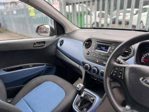 Hyundai i10 1.0 i10 SE 5dr 16