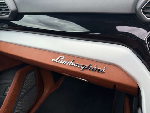 Lamborghini Urus 4.0 Urus V8 Auto 4WD 5dr 40
