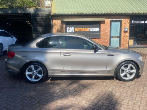 BMW 1 Series 2.0 118d SE Euro 5 2dr 3