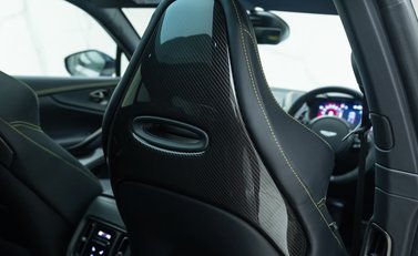 Aston Martin DBX 707 20