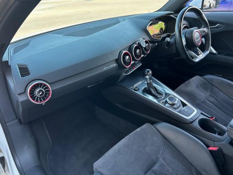Audi TT 2.0 TFSI S line S Tronic quattro Euro 6 (s/s) 3dr 9