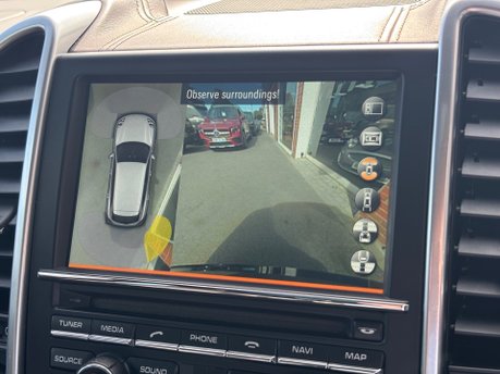 Porsche Cayenne 3.0 V6 E-Hybrid S 5dr Petrol Plug-in Hybrid TiptronicS 4WD Euro 6 (416ps) 33
