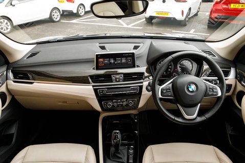 BMW X1 SDRIVE18I XLINE 3
