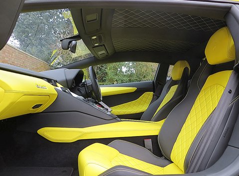 Lamborghini Aventador LP720-4 50th Anniversary 8