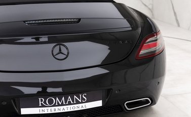 Mercedes-Benz SLS AMG Roadster 22