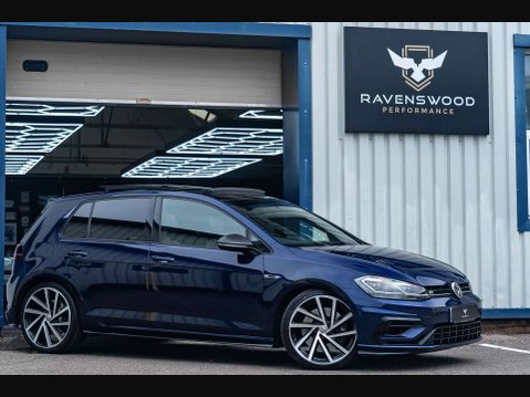 Volkswagen Golf 2.0 Golf R TSi 4Motion Semi-Auto 4WD 5dr 1